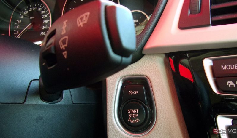 BMW Série 3 318D Touring Advantage completo