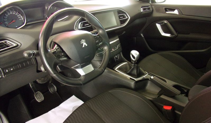 Peugeot 308 1.6 BlueHDi Style completo