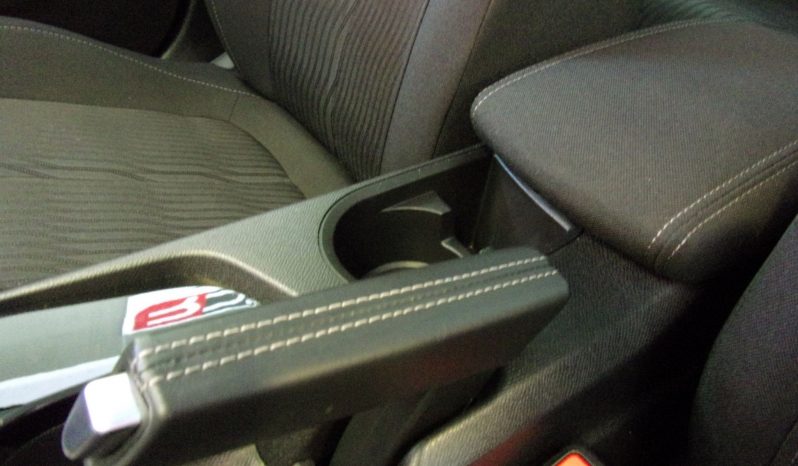 Peugeot 308 1.6 BlueHDi Style completo