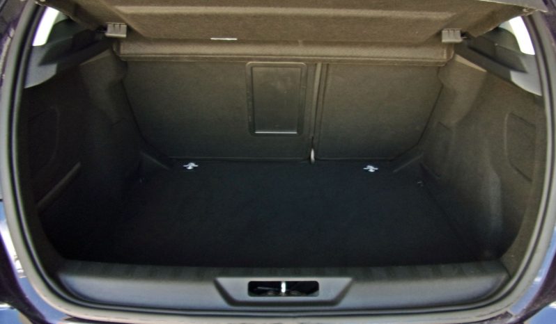 Peugeot 308 1.6 BlueHDi Style completo