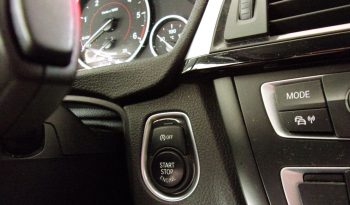 BMW Série 3 318D Touring Line Sport completo