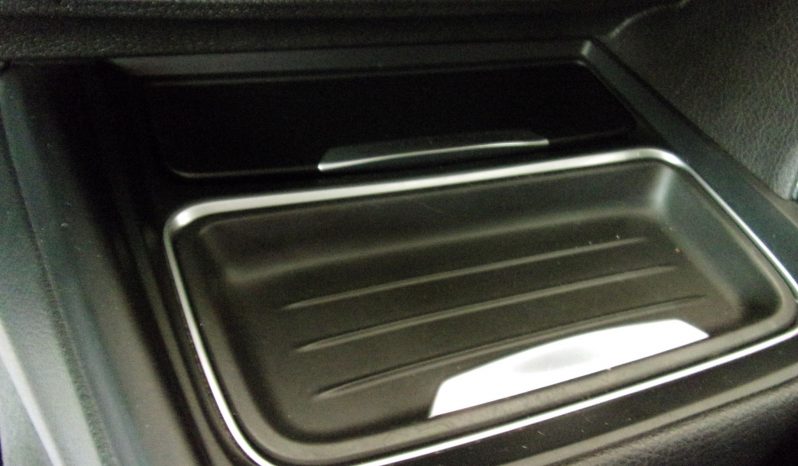 BMW Série 3 318D Touring Line Sport completo