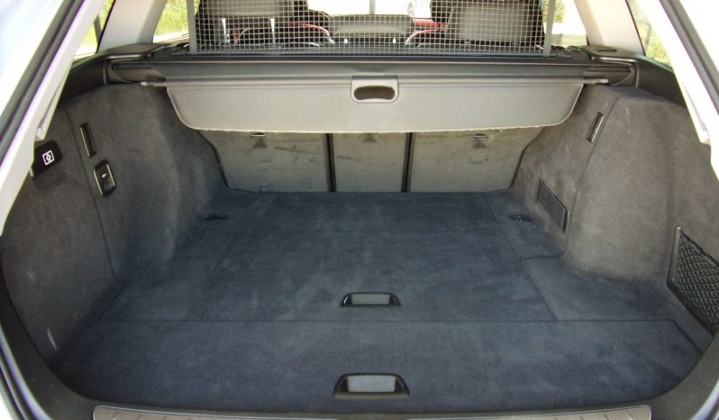 BMW Série 3 318D Touring Line Sport completo