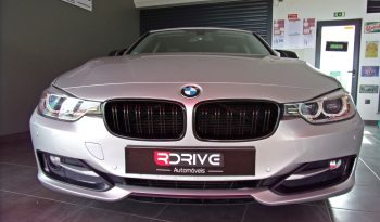 BMW Série 3 318D Touring Line Sport completo