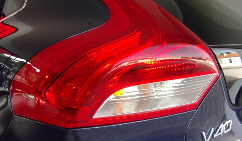 Volvo V40 1.6 D2 Momentum completo