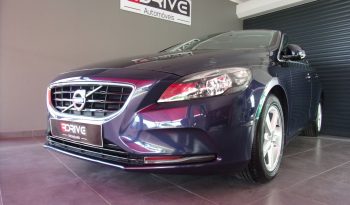 Volvo V40 1.6 D2 Momentum completo