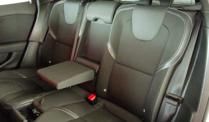 Volvo V40 1.6 D2 Momentum completo