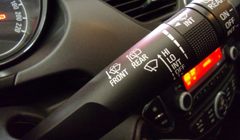 Opel Corsa–E 1.3 CDTI Dynamic completo