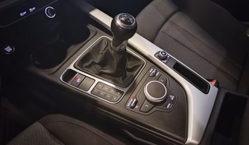 Audi A4 Limousine 2.0 TDI completo