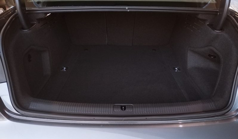 Audi A4 Limousine 2.0 TDI completo