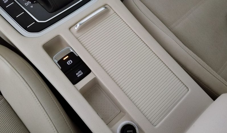 Volkswagen Passat 2.0 TDi Business DSG completo