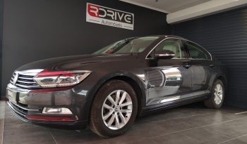 Volkswagen Passat 2.0 TDi Business DSG completo