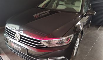 Volkswagen Passat 2.0 TDi Business DSG completo