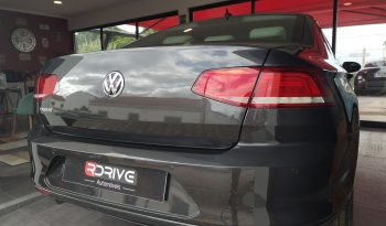 Volkswagen Passat 2.0 TDi Business DSG completo