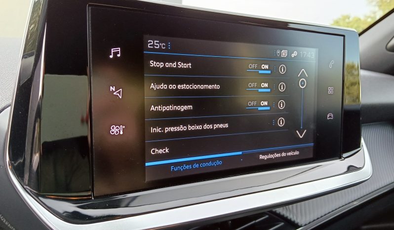 Peugeot 2008 1.2 PureTech Active Pack completo
