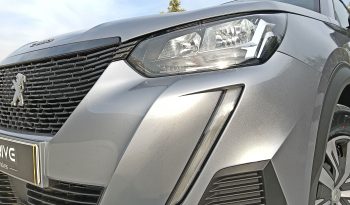 Peugeot 2008 1.2 PureTech Active Pack completo
