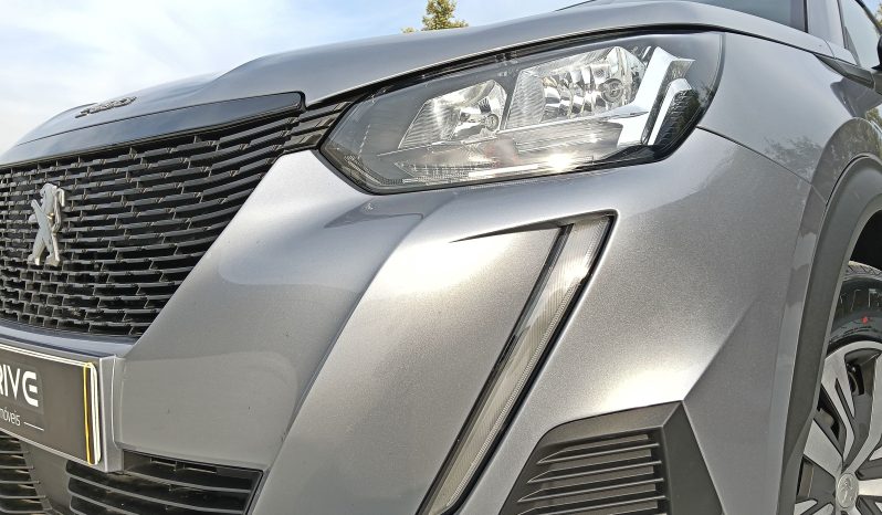 Peugeot 2008 1.2 PureTech Active Pack completo